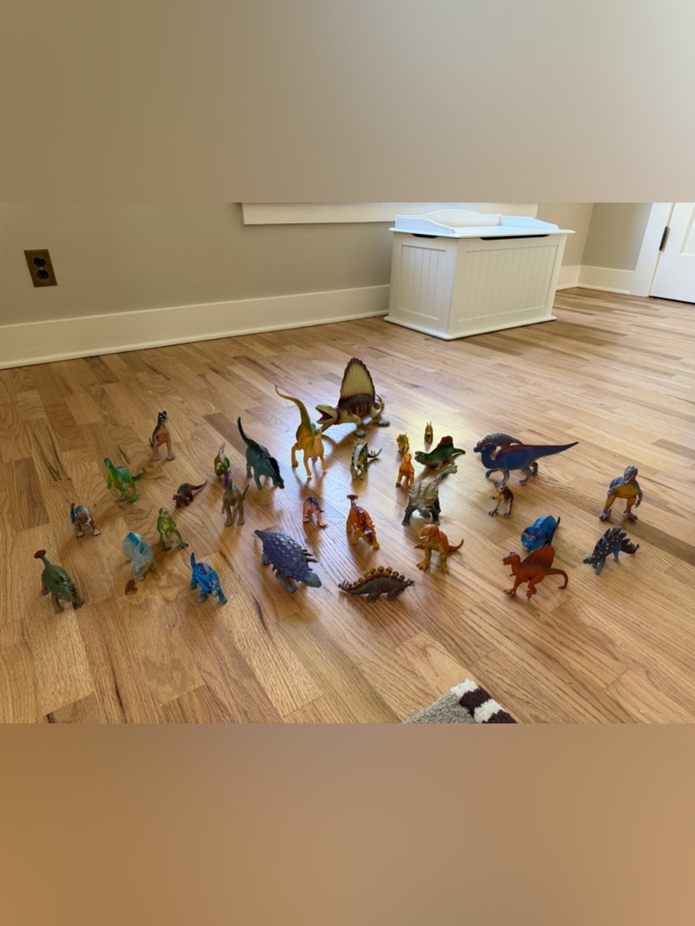 Assorted Kids Dinosaur Toy Set (28 pieces)